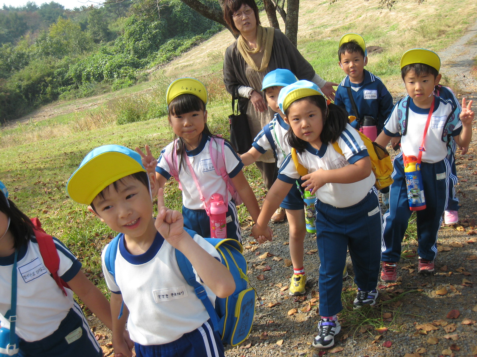 ����������