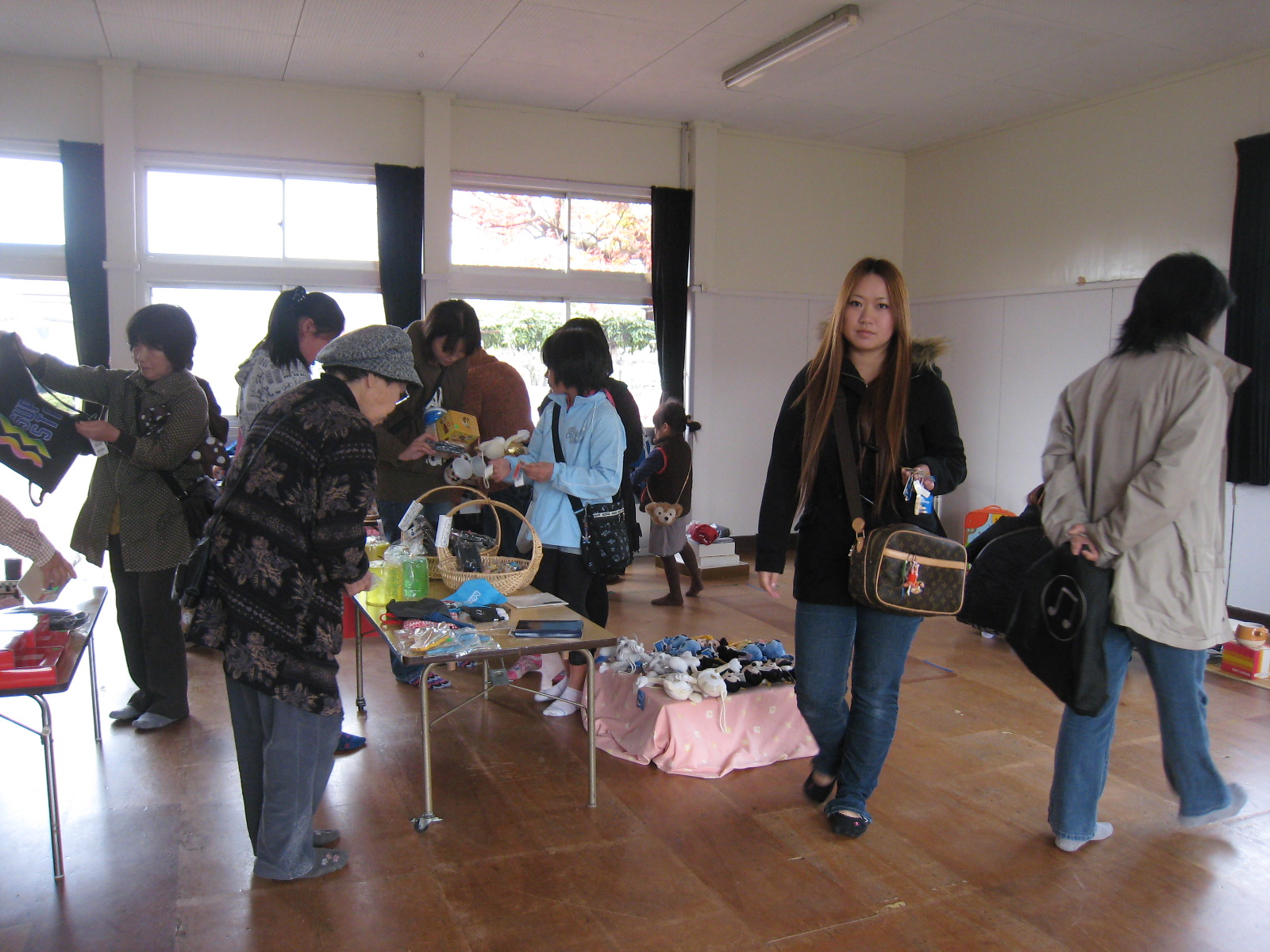 ����������