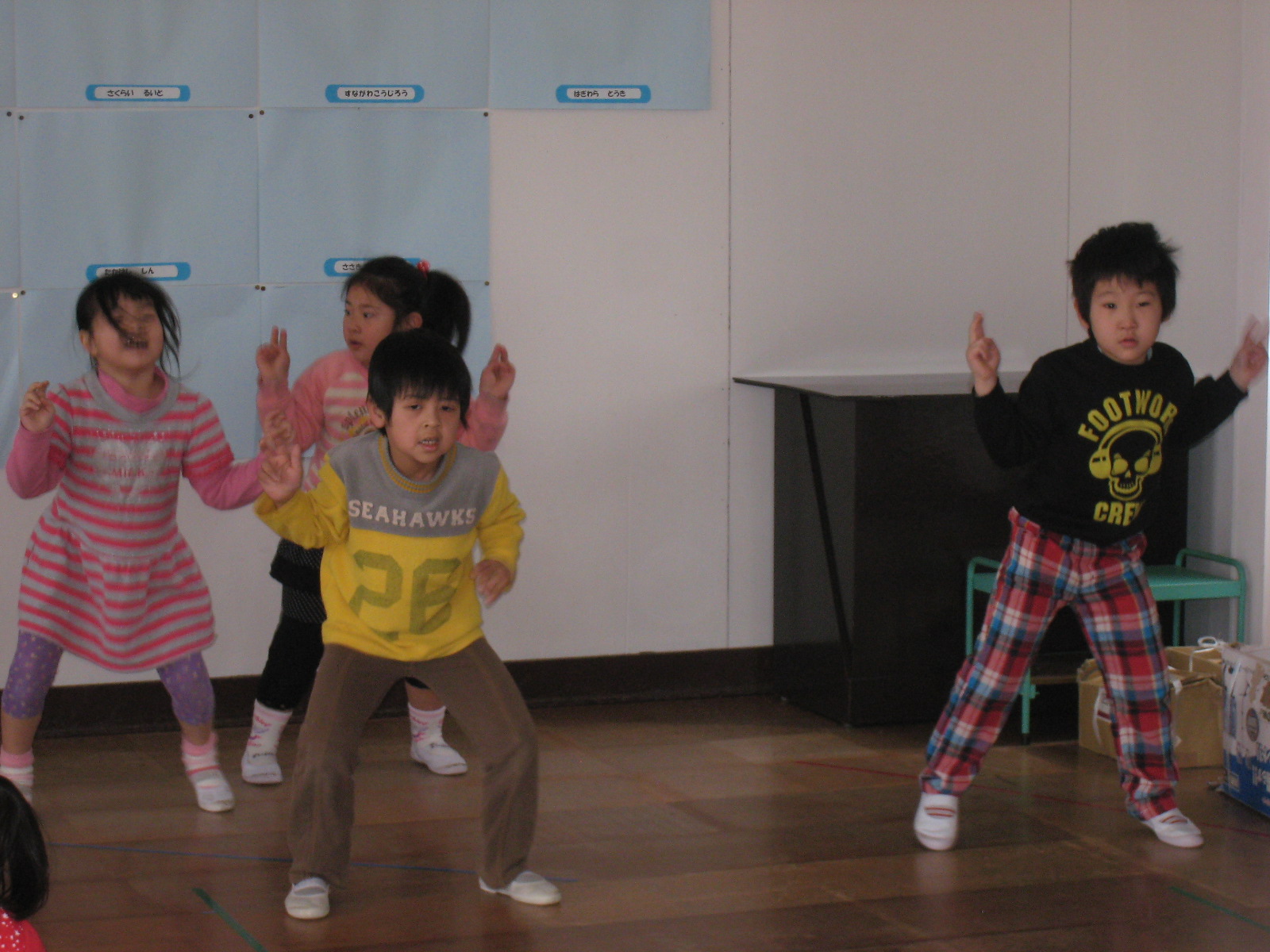 ����������