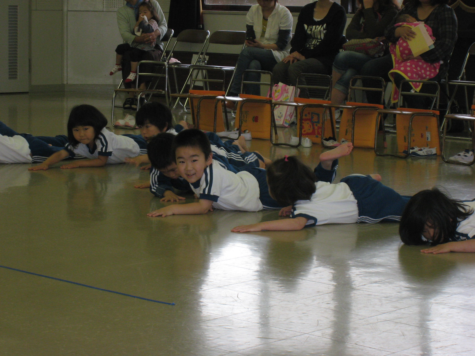 ����������