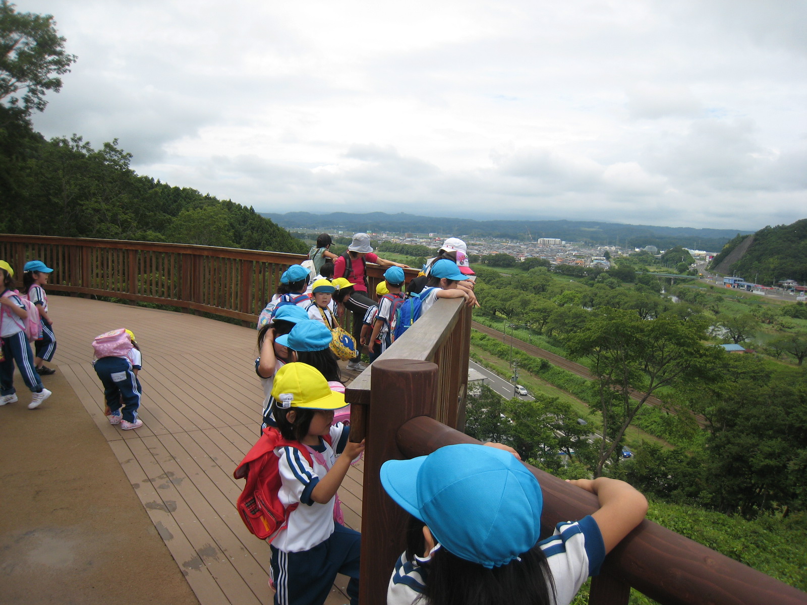 ����������