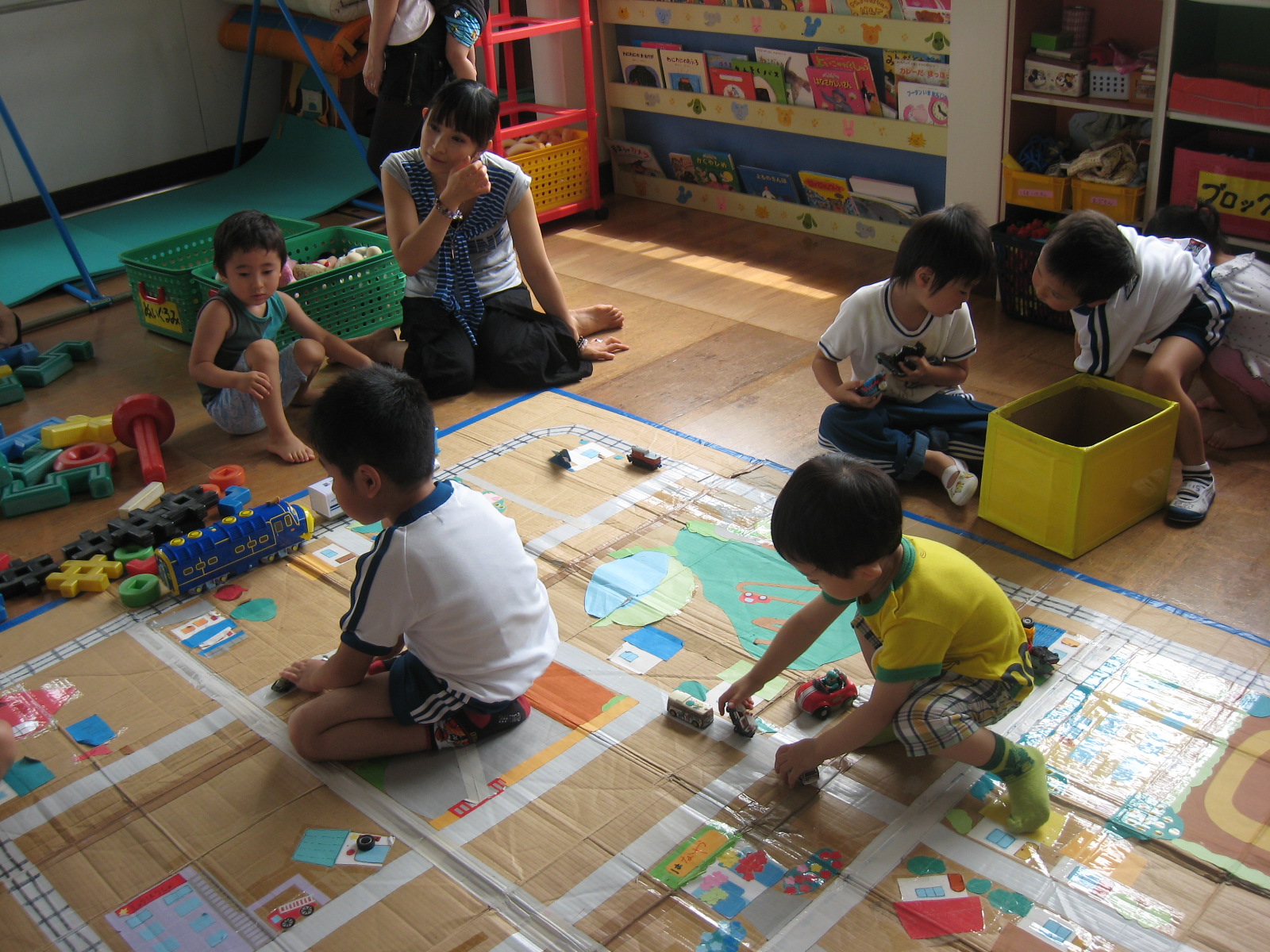 ����������