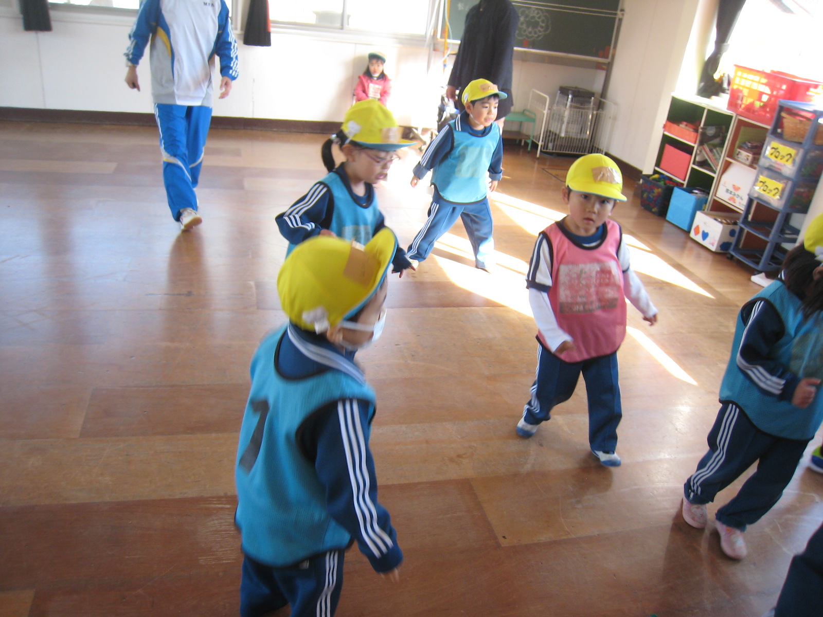 ����������