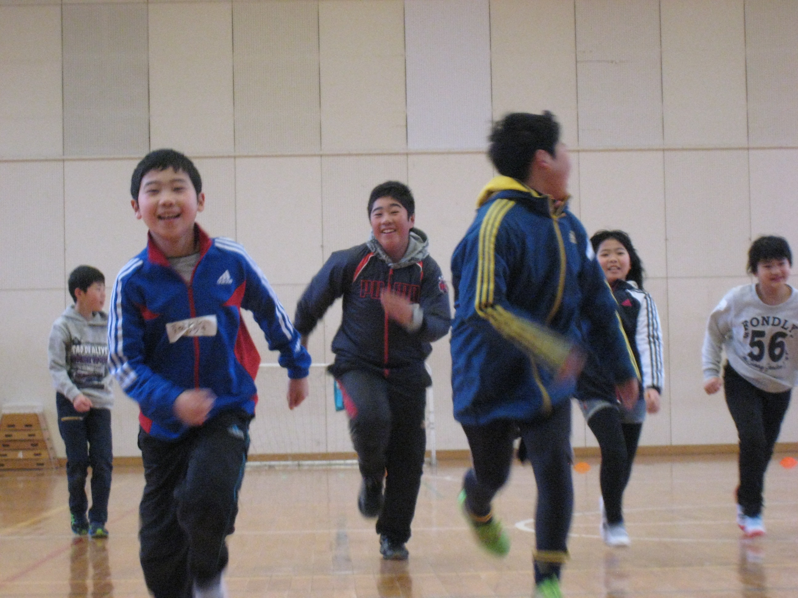 ����������