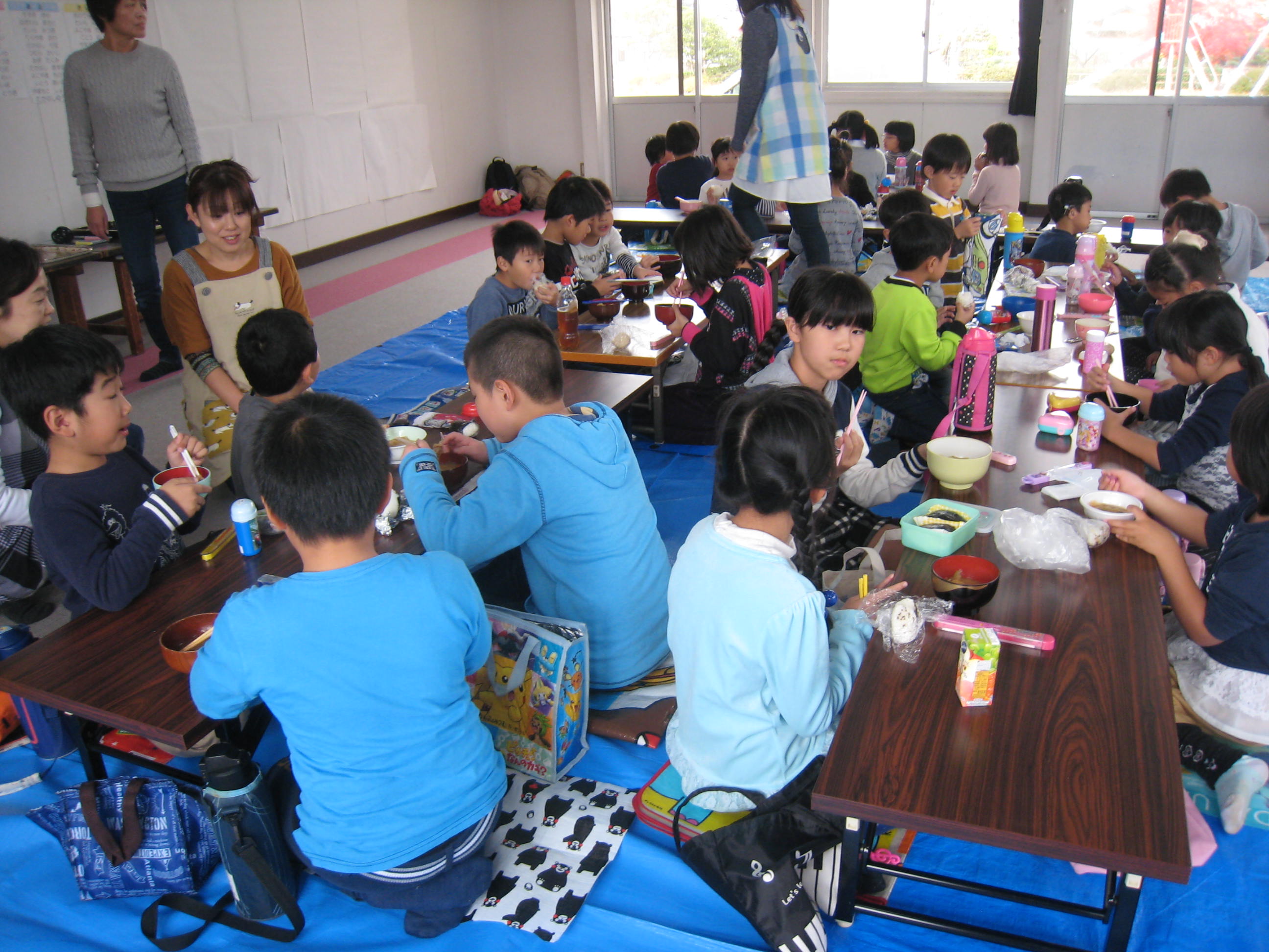 ����������