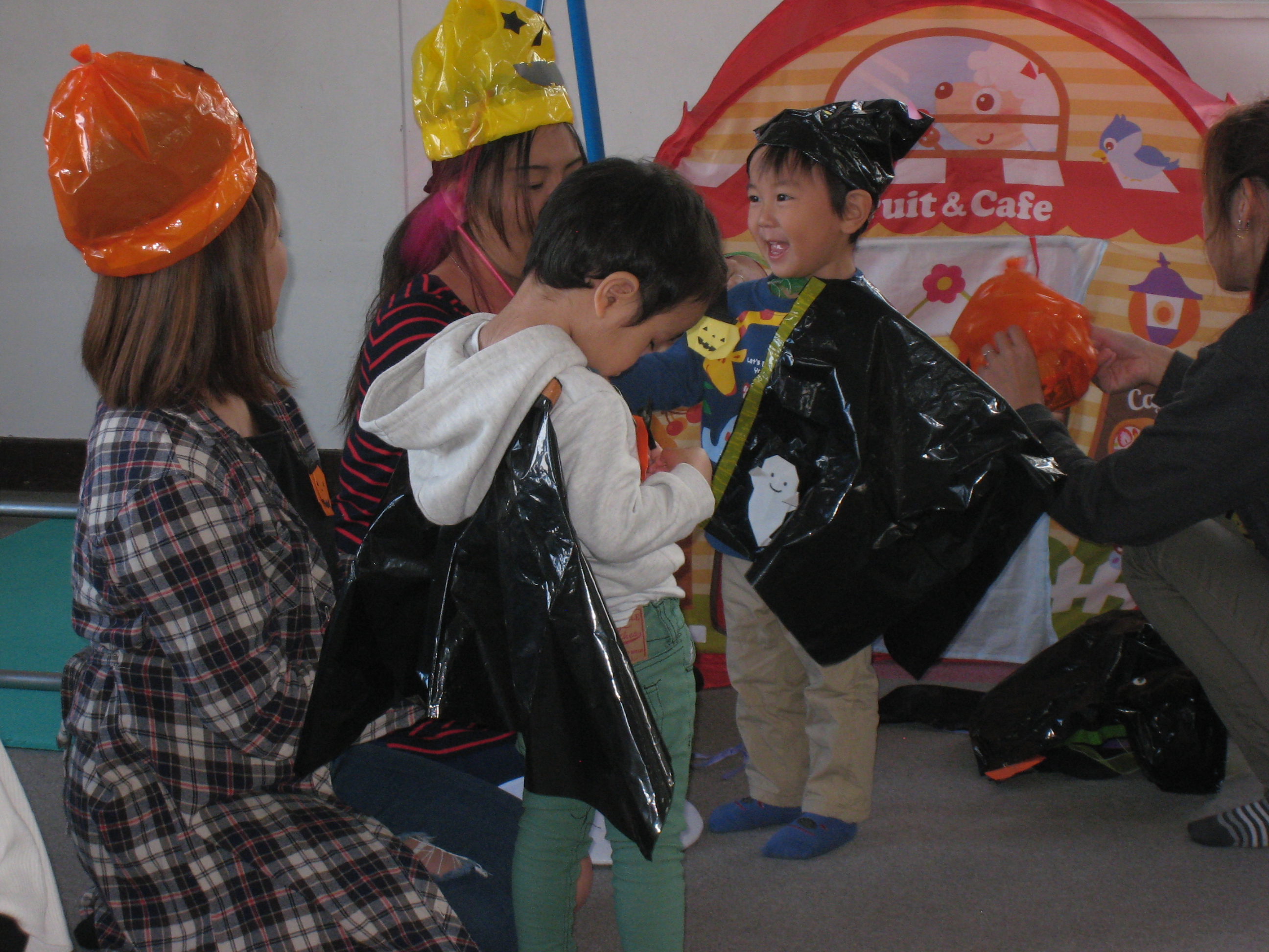 ����������